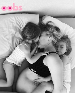 🩷oobs - kojící podprsenka se kterou se vyspíte🌙 Noční kojení patří mezi první velké výzvy mateřství. Proto jsme vytvořili...